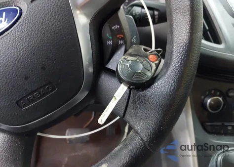 2014 Ford Escape Se z USA, uszkodzony, nr VIN 1FMCU9G95EUB95082